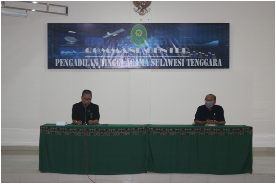 KPTA (Kiri) dan WKPTA (Kanan) memimpin jalannya rapat (4/5/2020)